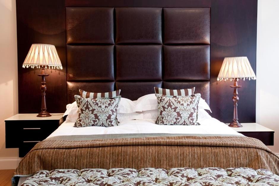 ฟอเรสต์ แมเนอร์ เกสท์เฮาส์ Hotel อัมลังงา ห้อง รูปภาพ