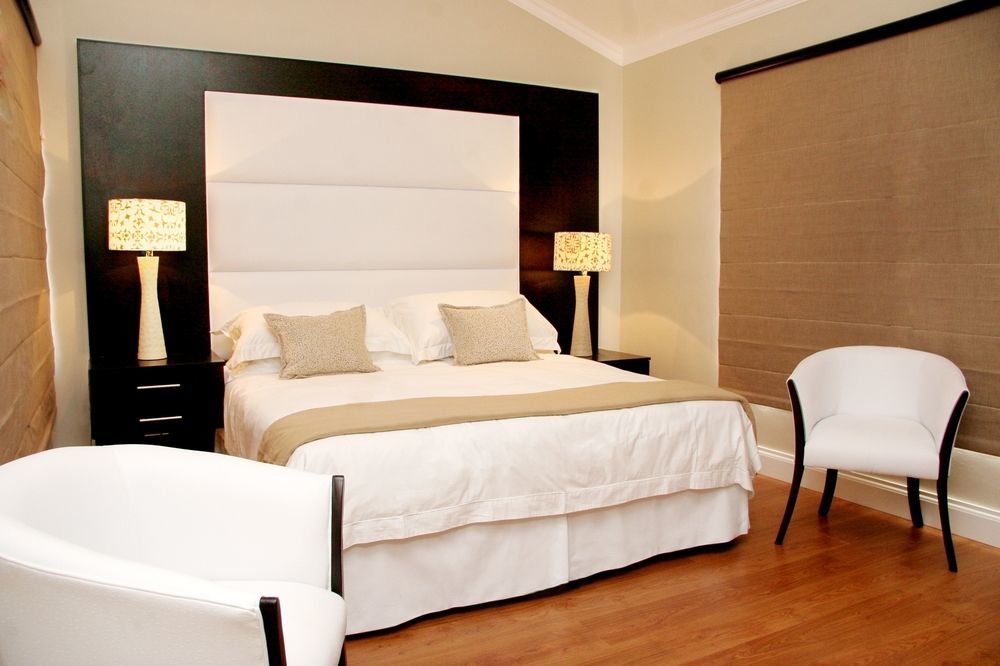 ฟอเรสต์ แมเนอร์ เกสท์เฮาส์ Hotel อัมลังงา ภายนอก รูปภาพ